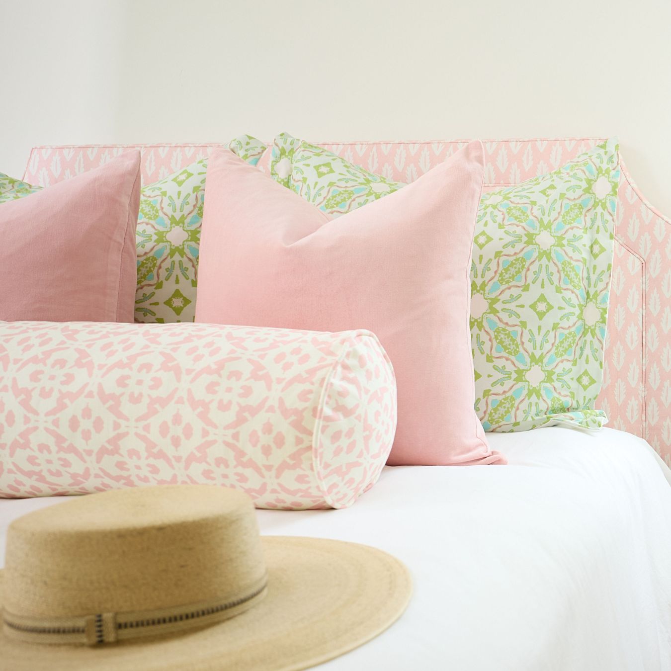 Pink Pillows – Laura Park
