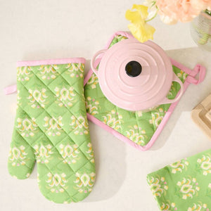 Laura Park Oven Mitt and Pot Holder